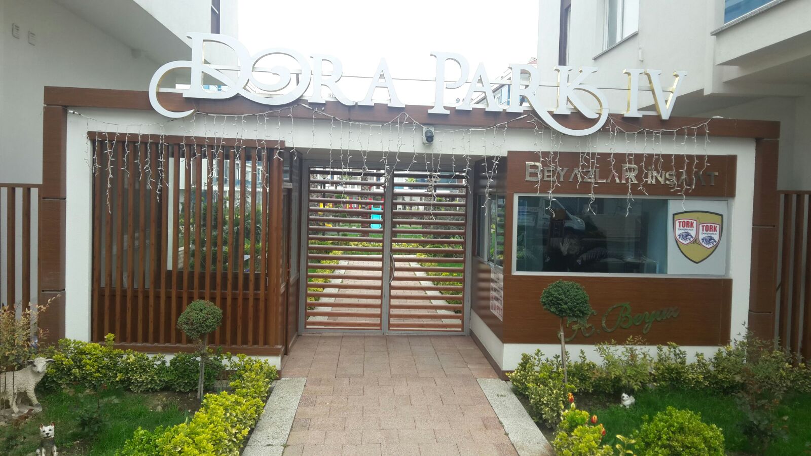 Dora Park 4 Resmi